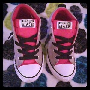 Awesome like new converse shoes ❤